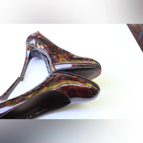 Stuart Weitzman pumps - Picture 9 of 13